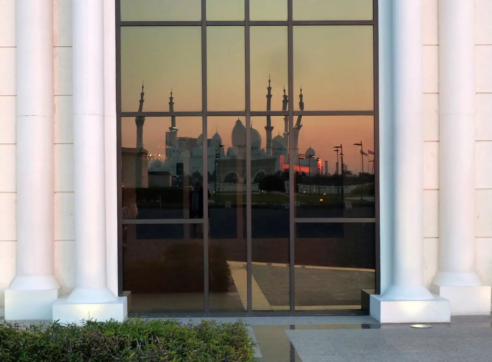The white domes and minarets of the Sheikh Zayed Grand Mosque, Abu Dhabi